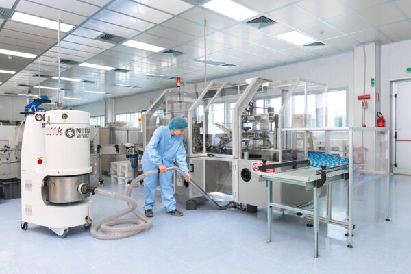Aspirator industrial pentru sectorul alimentar, farmaceutic si chimic - container 25L - VHW321 HC - Nilfisk